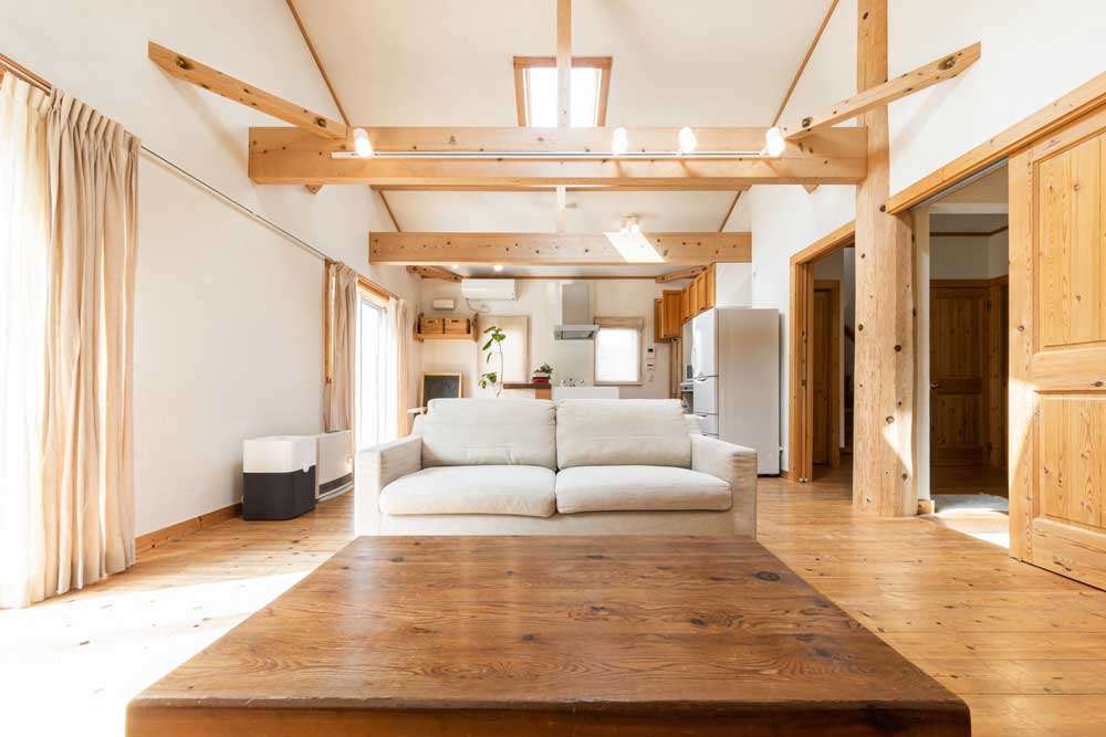 timber-home-living-room-custom-build