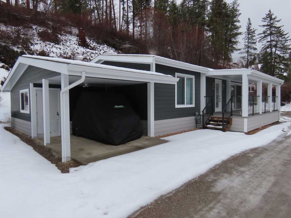 renovated-exterior-home-by-okanagan-urban-contractors